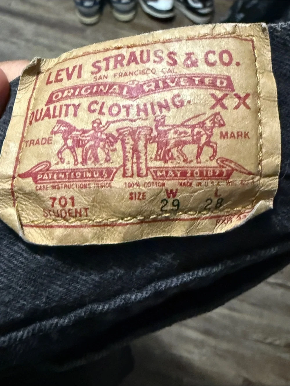 Levi's 701 Student Straight Leg Jeans Women's 29 Button Fly High Rise in Black